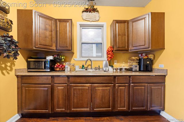 7820 Whittaker Street, Detroit, MI 48209