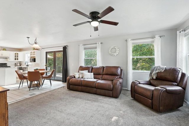 6224 N St Andrews Drive, Janesville, WI 53545