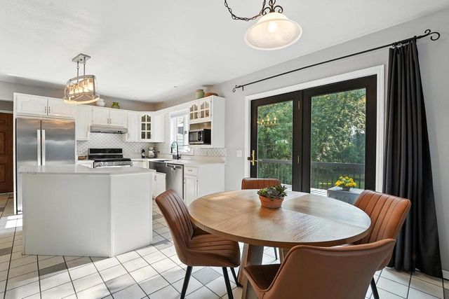 6224 N St Andrews Drive, Janesville, WI 53545