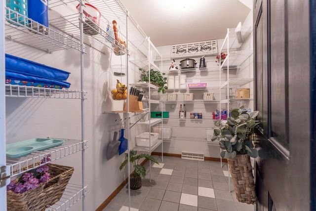 6224 N St Andrews Drive, Janesville, WI 53545