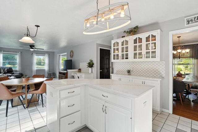 6224 N St Andrews Drive, Janesville, WI 53545