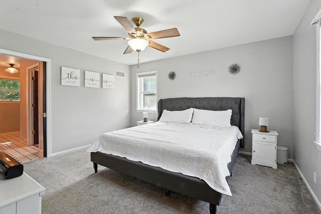 6224 N St Andrews Drive, Janesville, WI 53545