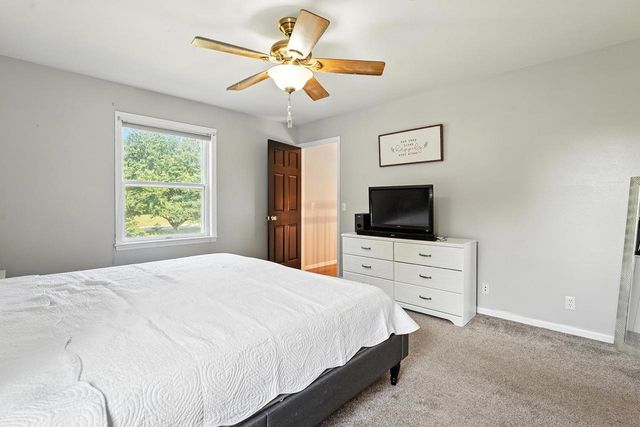 6224 N St Andrews Drive, Janesville, WI 53545