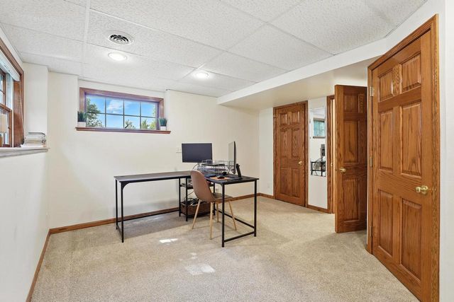 6224 N St Andrews Drive, Janesville, WI 53545