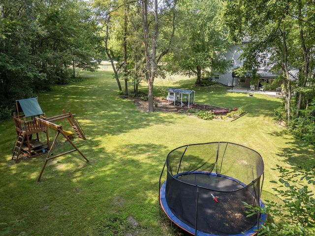 6224 N St Andrews Drive, Janesville, WI 53545