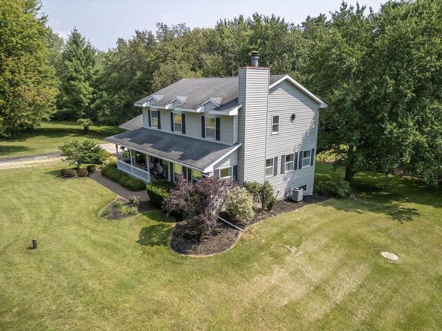 6224 N St Andrews Drive, Janesville, WI 53545