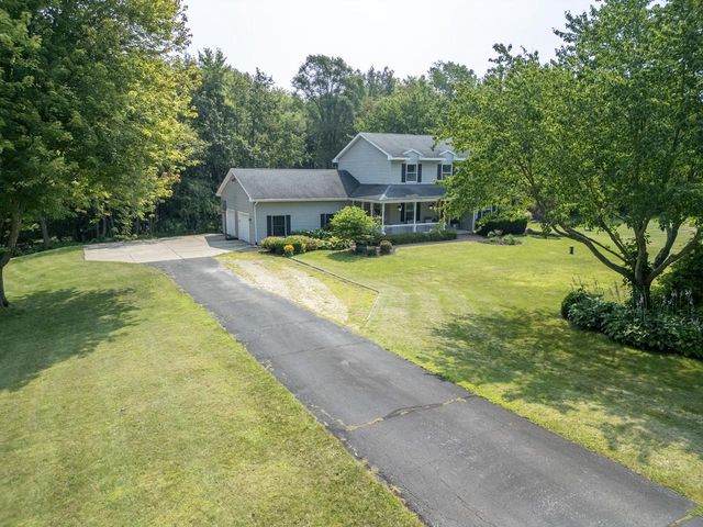 6224 N St Andrews Drive, Janesville, WI 53545