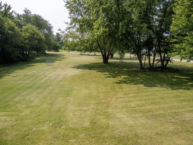 6224 N St Andrews Drive, Janesville, WI 53545