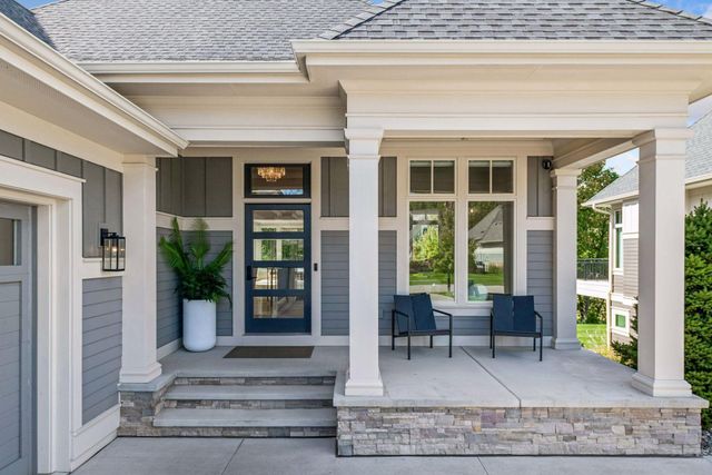 6672 Waterford Lane, Excelsior, MN 55331