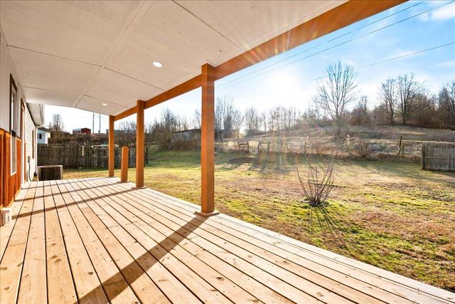 11 MJB Drive, London, KY 40744