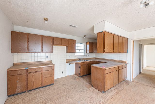 13022 Gibson Hill Road, Farmington, AR 72730