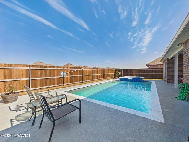 118 Rose Of Sharon Lane, Lafayette, LA 70508