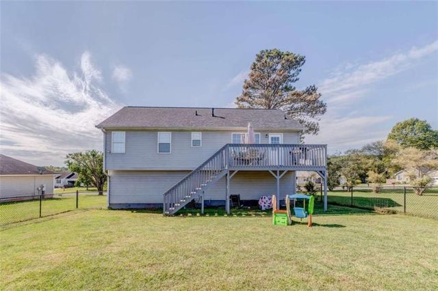 208 Silverthorn Way, Cedartown, GA 30125