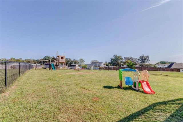 208 Silverthorn Way, Cedartown, GA 30125