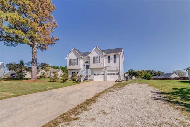 208 Silverthorn Way, Cedartown, GA 30125