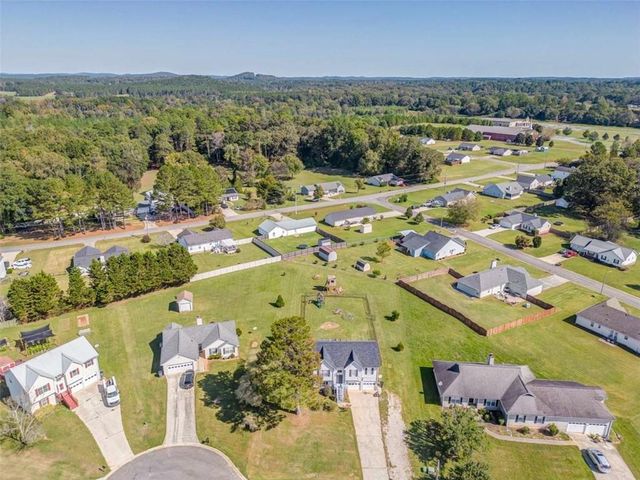 208 Silverthorn Way, Cedartown, GA 30125