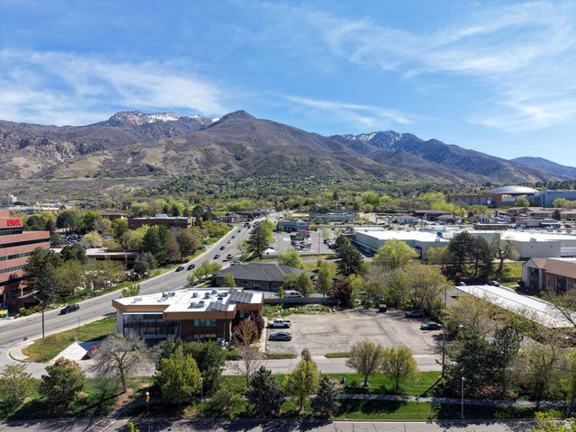 1117 COUNTRY HILLS DR DR, Ogden, UT 84403