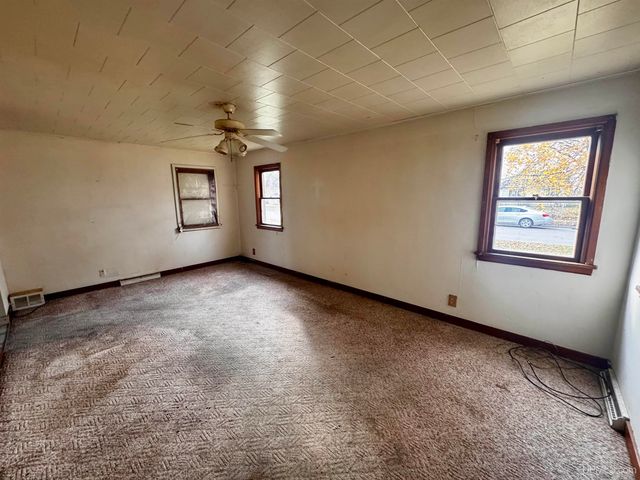 1919 N 5th Avenue, Escanaba, MI 49829