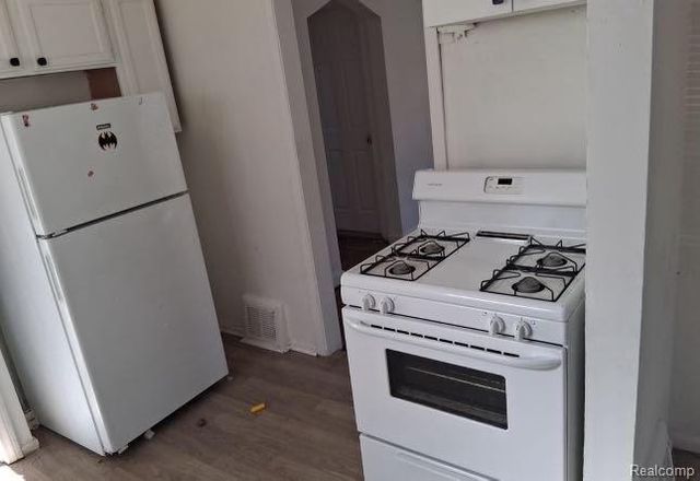 20449 Gallagher Street, Detroit, MI 48234