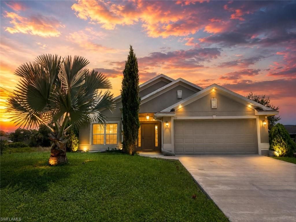 555 Sargent ST, LEHIGH ACRES, FL 33972 — exterior