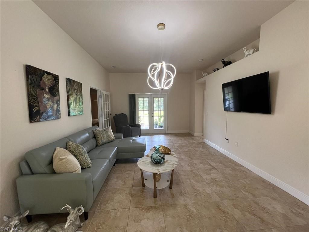 555 Sargent ST, LEHIGH ACRES, FL 33972 — photo 5