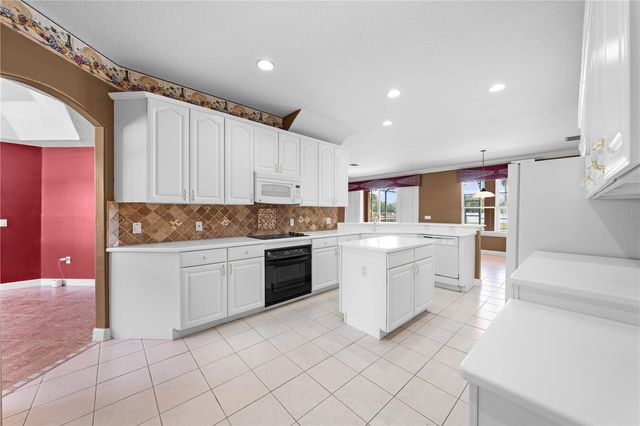 1620 MARINA LAKE DR, Kissimmee, FL 34744