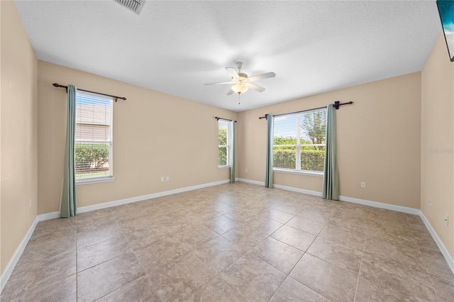 1620 MARINA LAKE DR, Kissimmee, FL 34744