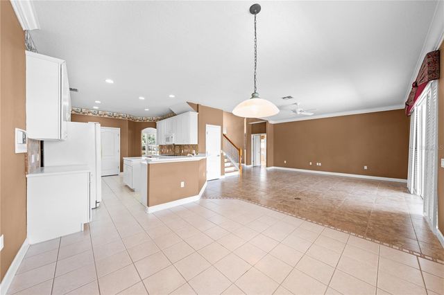 1620 MARINA LAKE DR, Kissimmee, FL 34744