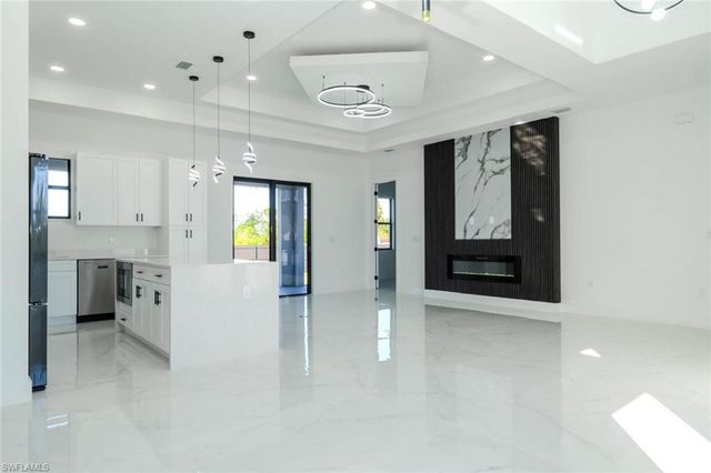 3206 14th ST SW, Lehigh Acres, FL 33976