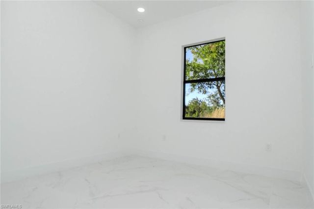 3206 14th ST SW, Lehigh Acres, FL 33976