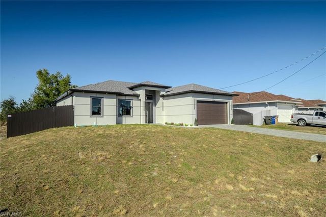 3206 14th ST SW, Lehigh Acres, FL 33976