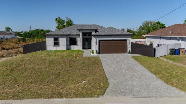 3206 14th ST SW, Lehigh Acres, FL 33976