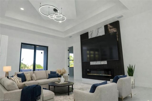 3206 14th ST SW, Lehigh Acres, FL 33976