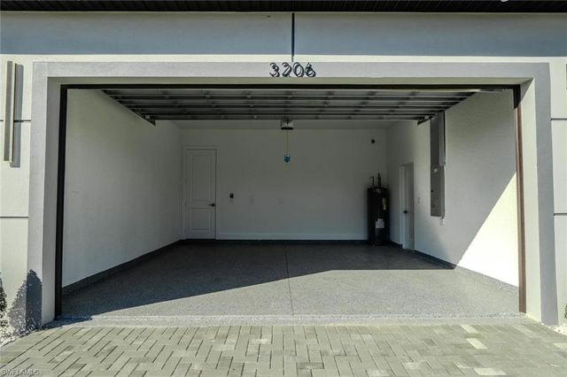 3206 14th ST SW, Lehigh Acres, FL 33976