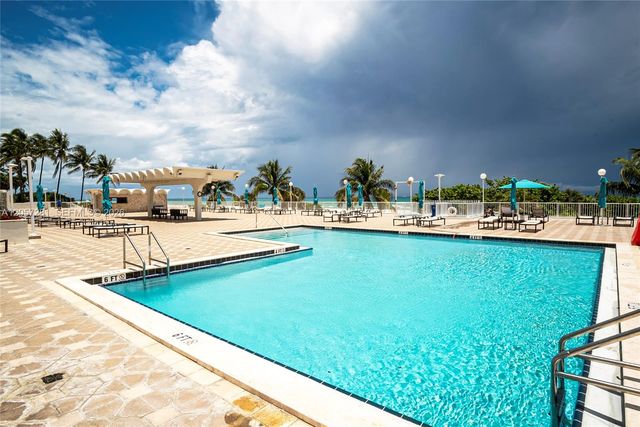 5701 Collins Avenue 1508, Miami Beach, FL 33140