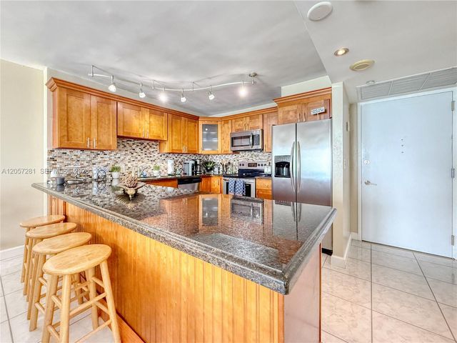 5701 Collins Avenue 1508, Miami Beach, FL 33140