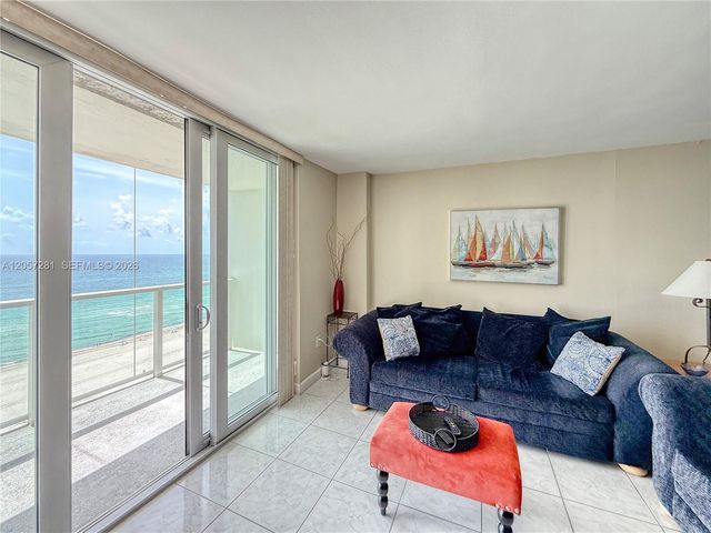 5701 Collins Avenue 1508, Miami Beach, FL 33140