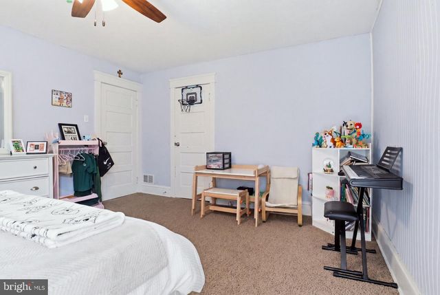112 RUTH AVE, Hanover, PA 17331