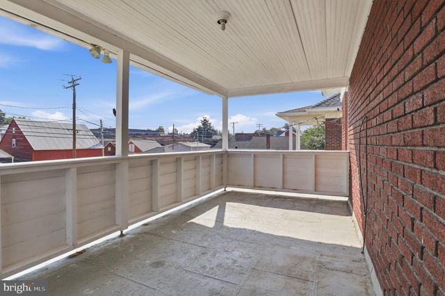 112 RUTH AVE, Hanover, PA 17331