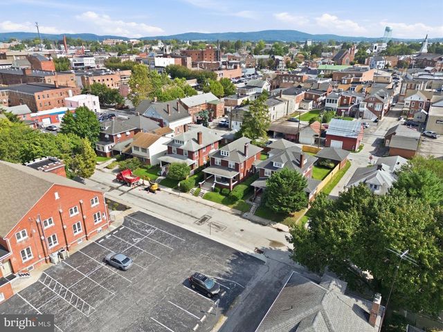 112 RUTH AVE, Hanover, PA 17331