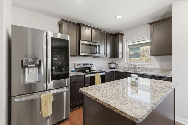 168 Bovine Drive, Newark, TX 76071