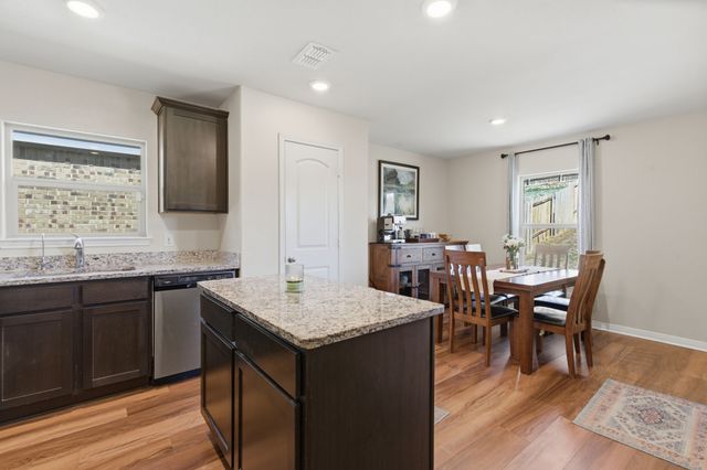 168 Bovine Drive, Newark, TX 76071