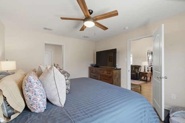 168 Bovine Drive, Newark, TX 76071