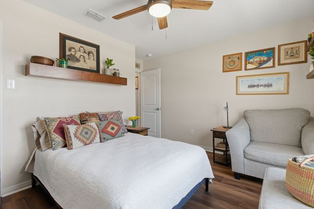 168 Bovine Drive, Newark, TX 76071