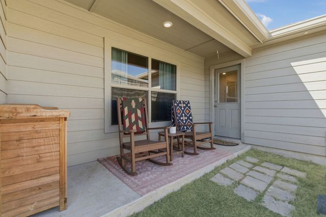 168 Bovine Drive, Newark, TX 76071