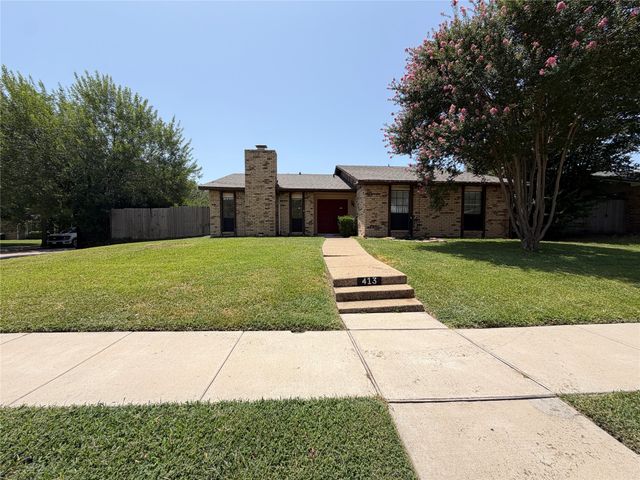 413 Hemlock Drive, Grand Prairie, TX 75052