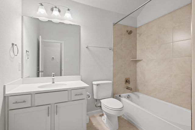 117 Switch Bud DR, Buda, TX 78610