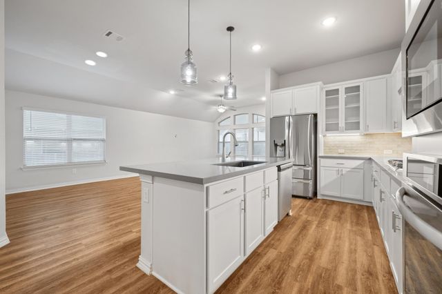 117 Switch Bud DR, Buda, TX 78610