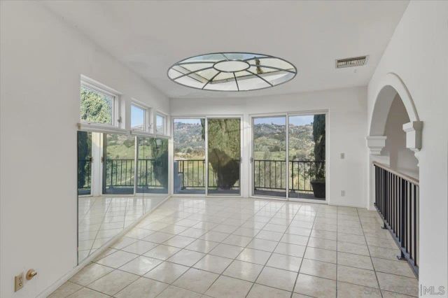 1050 Rice Canyon Rd, Fallbrook, CA 92028