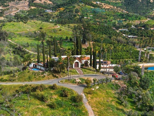 1050 Rice Canyon Rd, Fallbrook, CA 92028